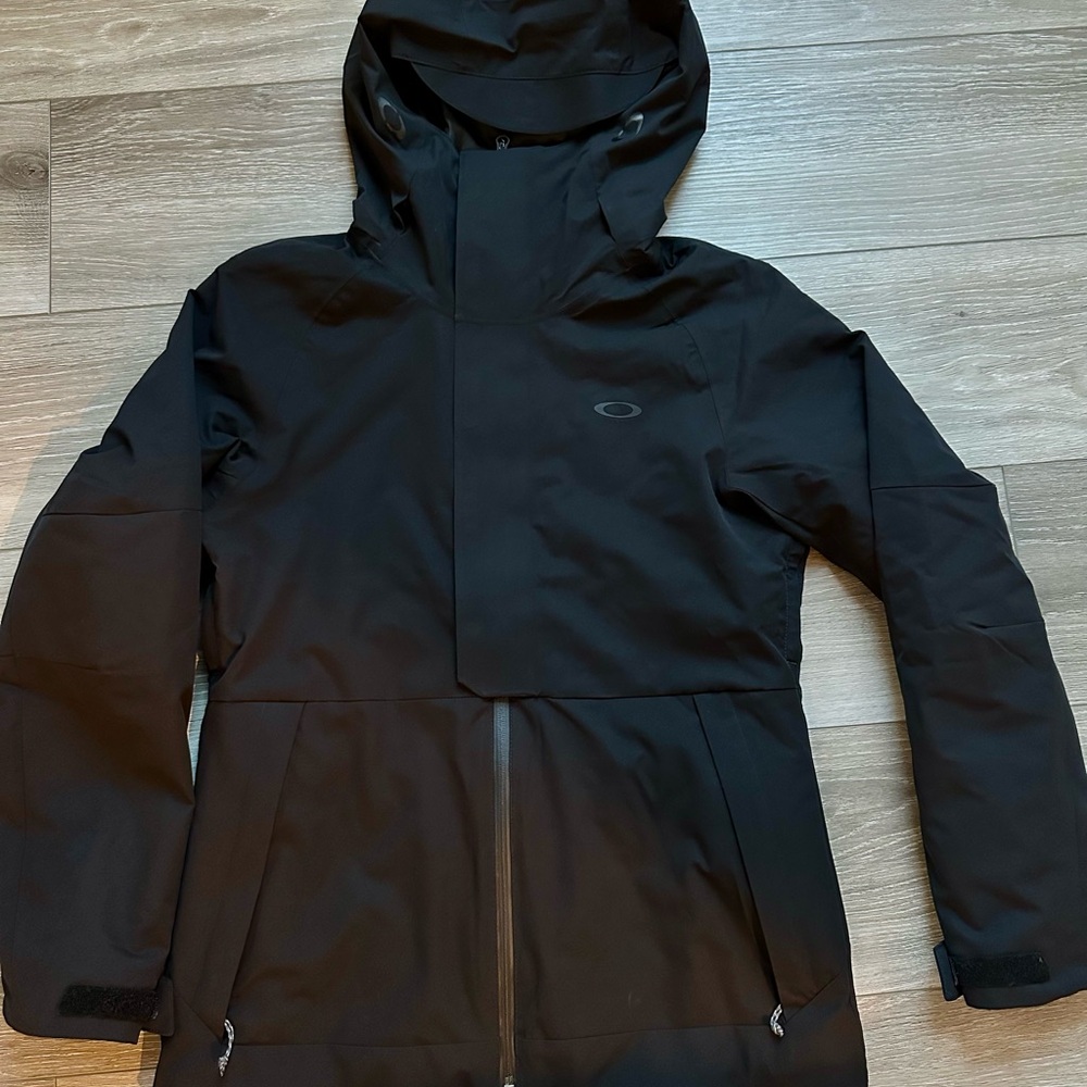 Oakley Women’s Ski Jacket - Small